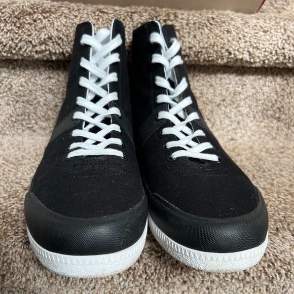 HUNTER Men\'s Black Canvas Sneakers . main image 12